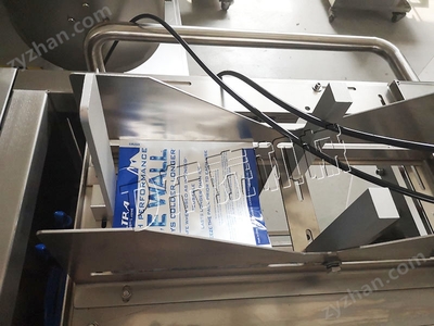 初秋圈粉無數(shù)的水平給袋式包裝機,帶自動計數(shù)功能更高效